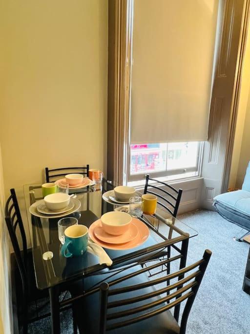 3 Notting Hill, Portobello Road-Amazing Location! Лондон Екстериор снимка